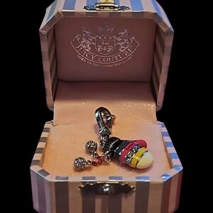 ❄️JUICY COUTURE Vintage Y2K Mitten / Glove Charm - NWT&B❄️